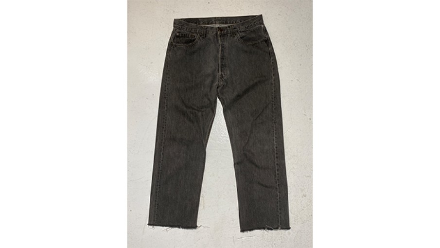 Levis 501 先染めBLACK USA製(刻印553) CUT OFF